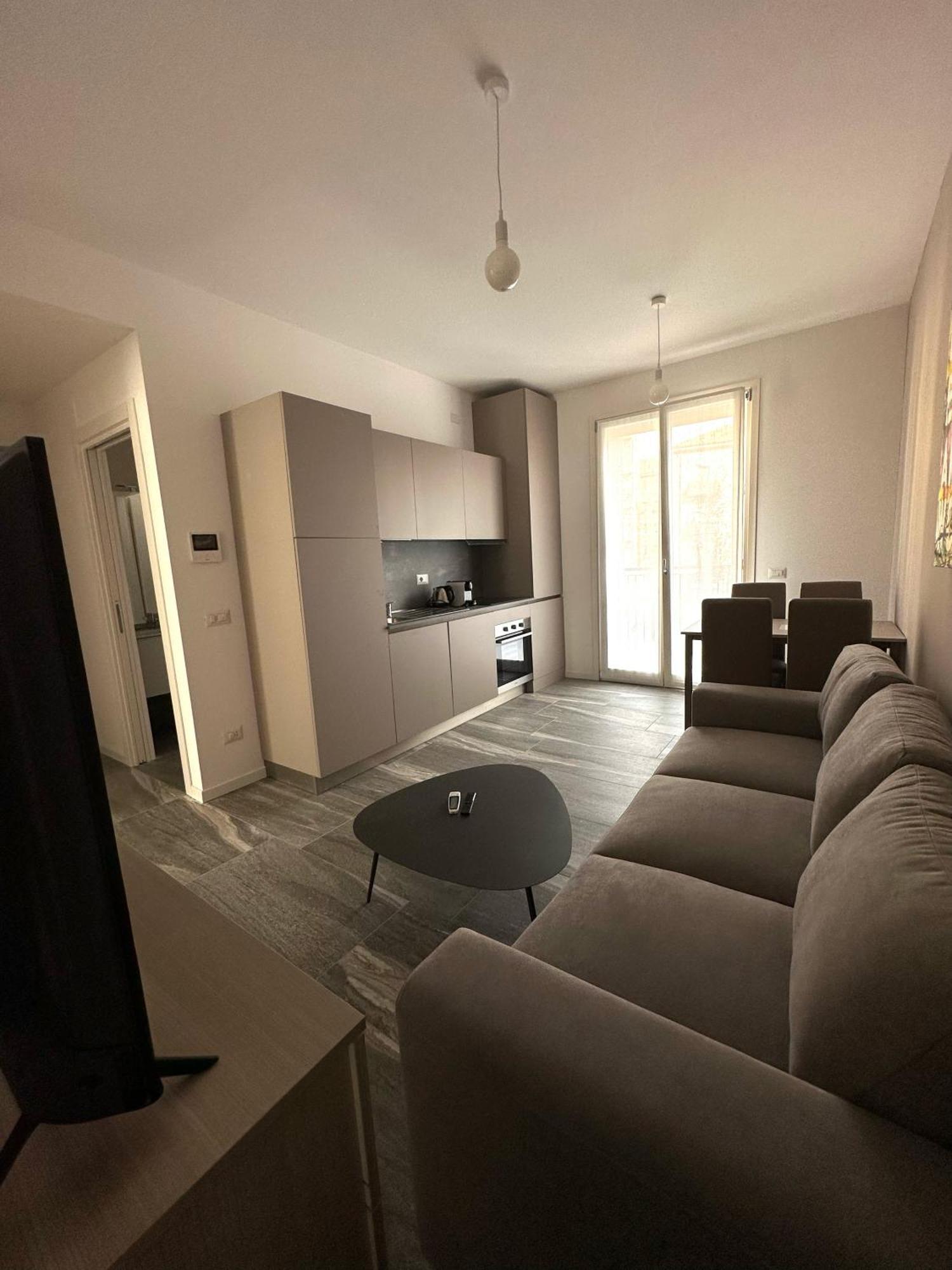 Essential Apartment Sesto San Giovanni Extérieur photo