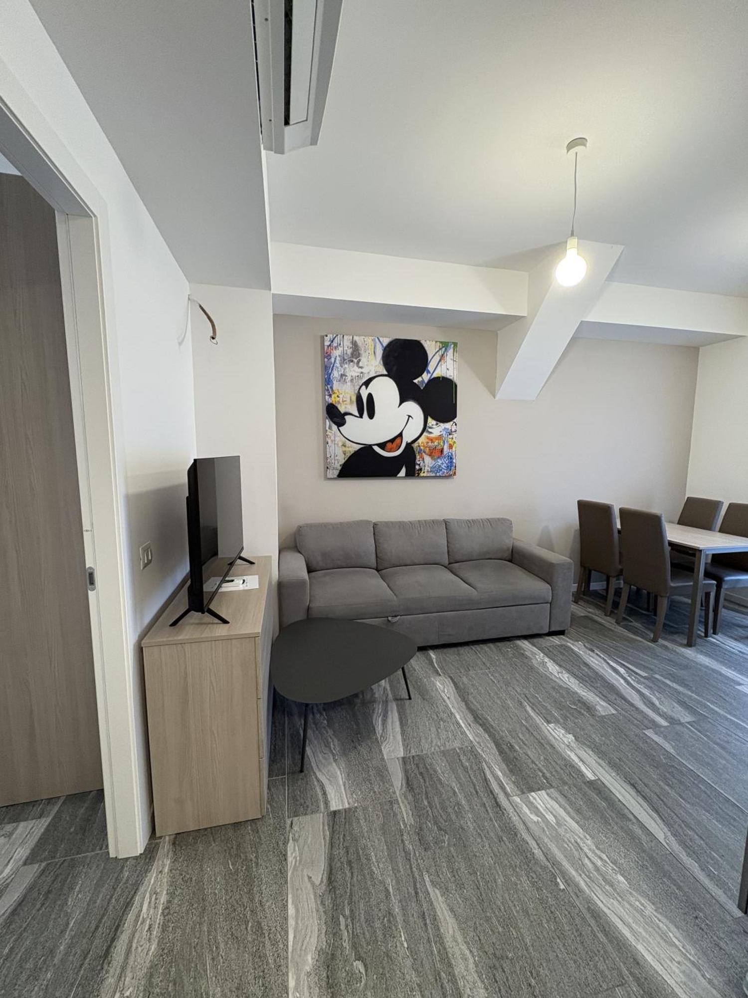 Essential Apartment Sesto San Giovanni Extérieur photo